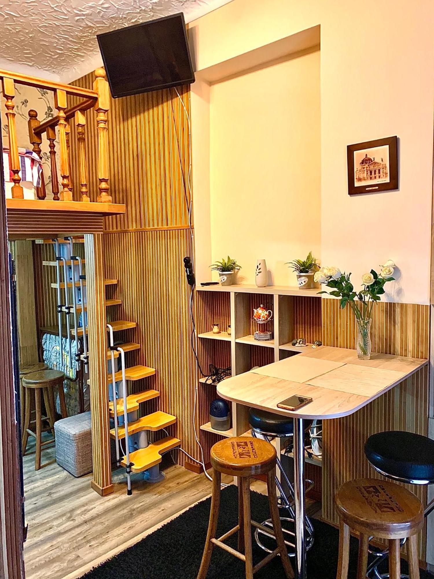 Apartment On Pekarska Street Lviv Eksteriør billede